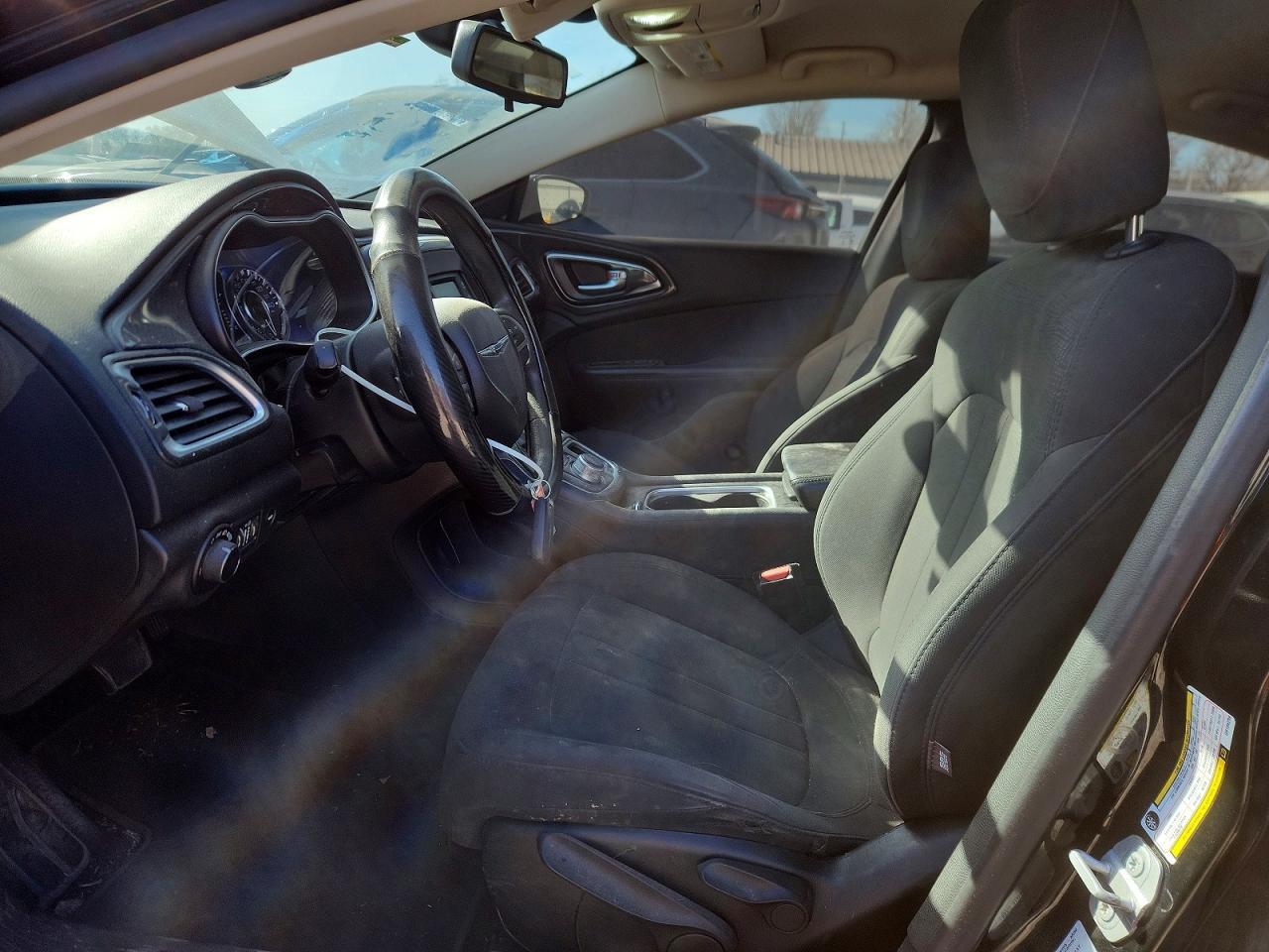 2016 Chrysler 200 Limited - Фото 7