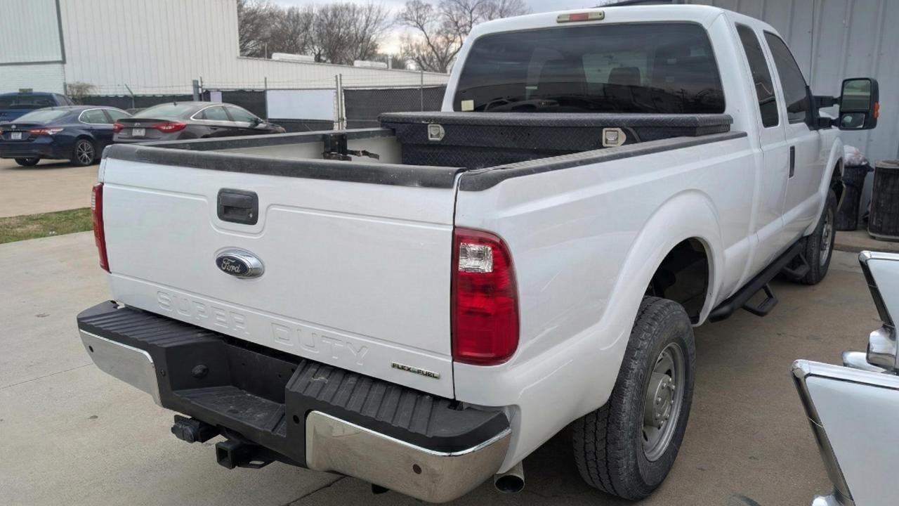2015 Ford F250 Super Duty - Фото 3