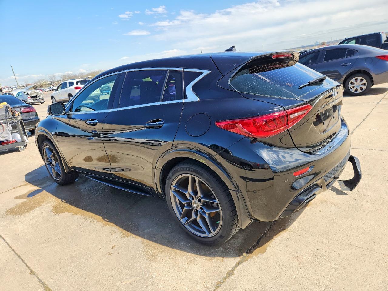 2017 Infiniti Qx30 Sport - Фото 2