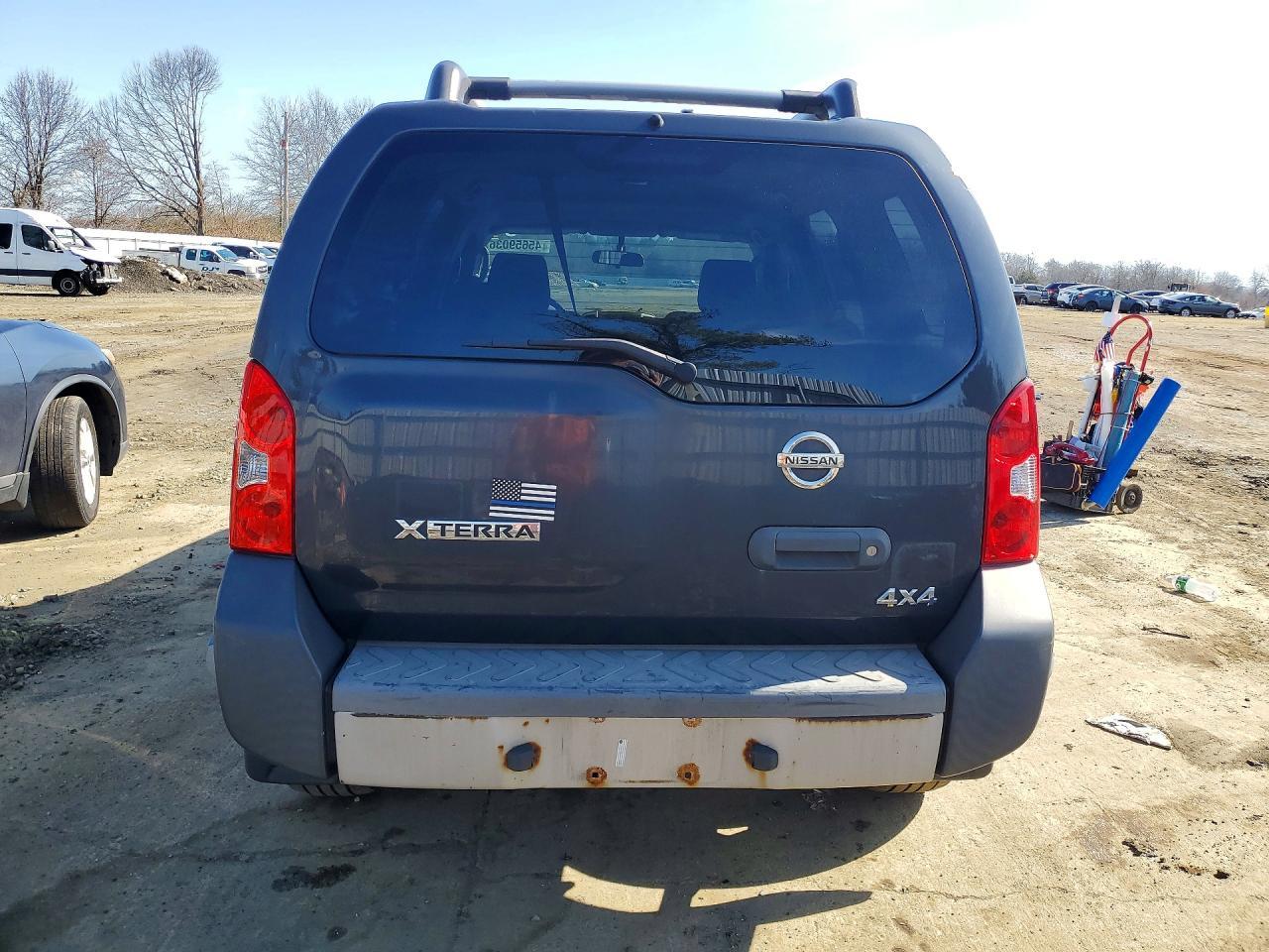 2010 Nissan Xterra X - Фото 6