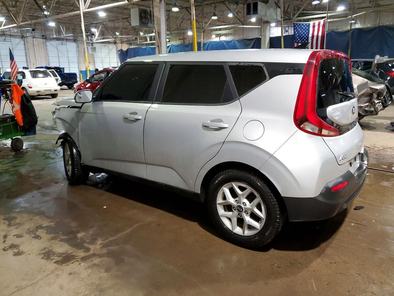 2020 Kia Soul S - Фото 2