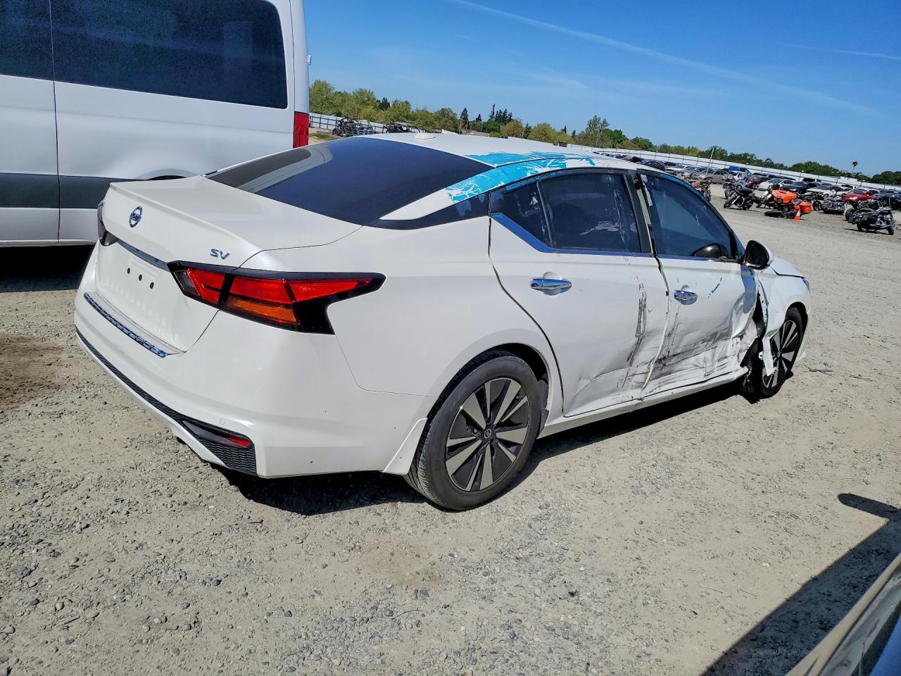 2021 Nissan Altima 2.5 Sv - Фото 3