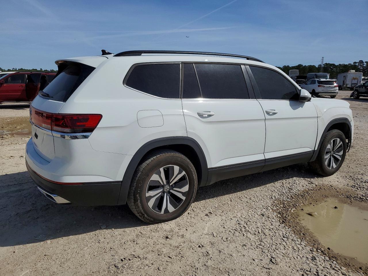 2025 Volkswagen Atlas Se - Фото 3