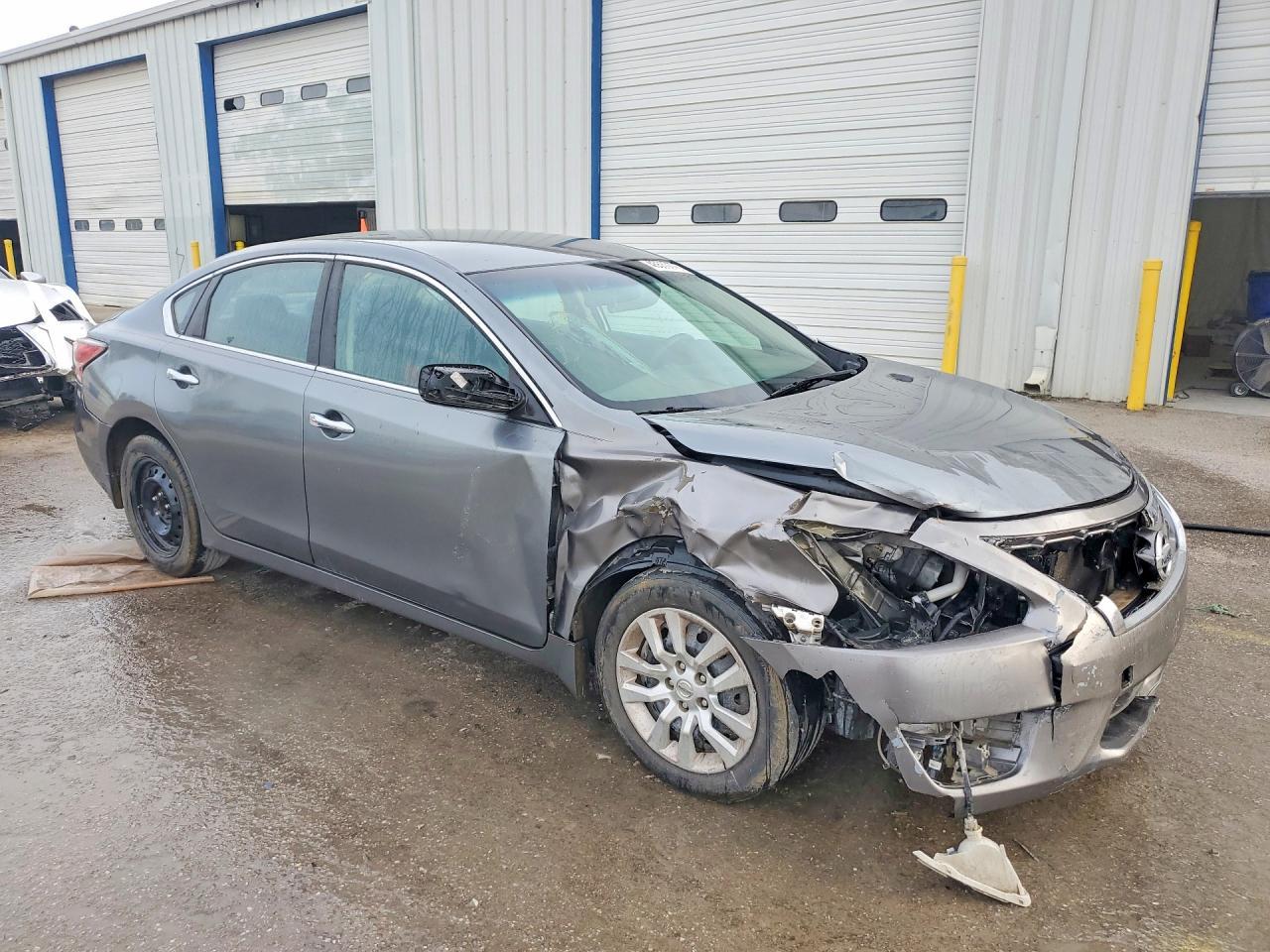 2015 Nissan Altima 2.5 S - Фото 4