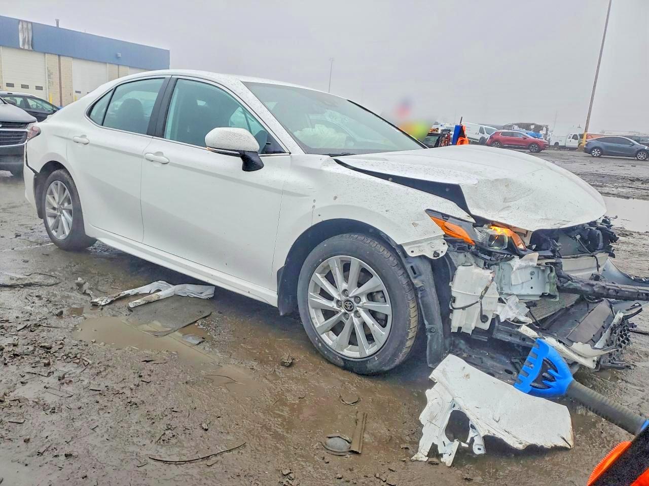 2022 Toyota Camry Se - Фото 4