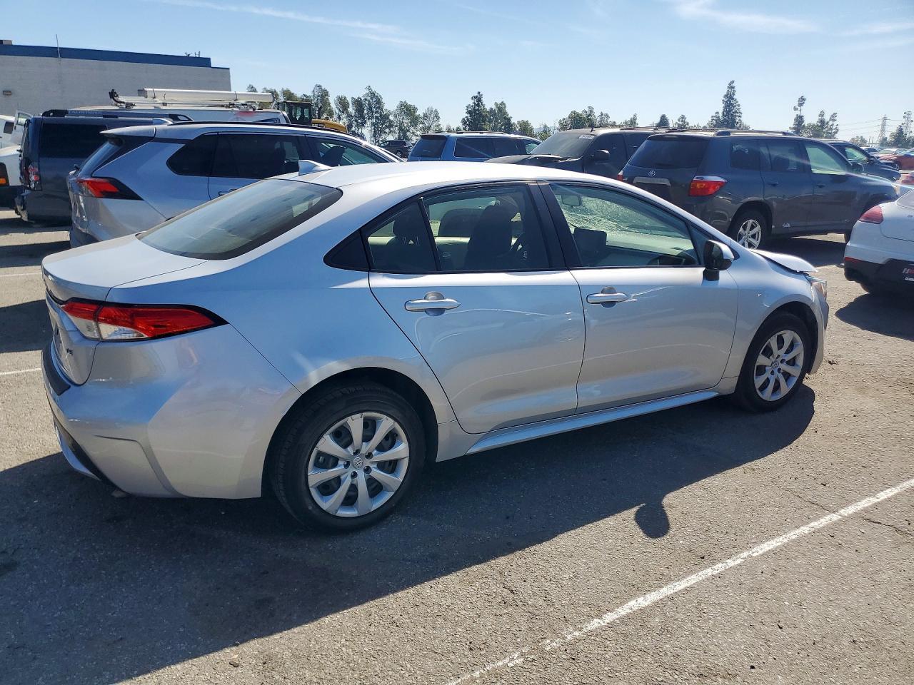 2022 Toyota Corolla Le - Фото 3