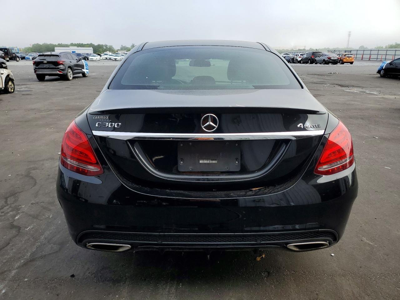2016 Mercedes-Benz C 300 4Matic - Image 6