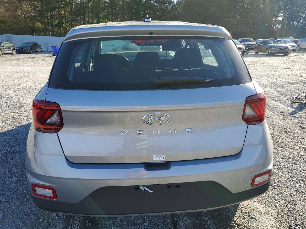 2026 Hyundai Venue Se - Image 6