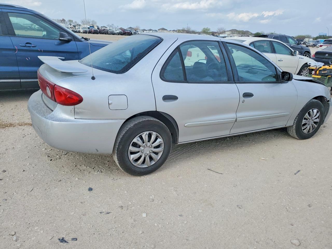 2004 Chevrolet Cavalier - Фото 3