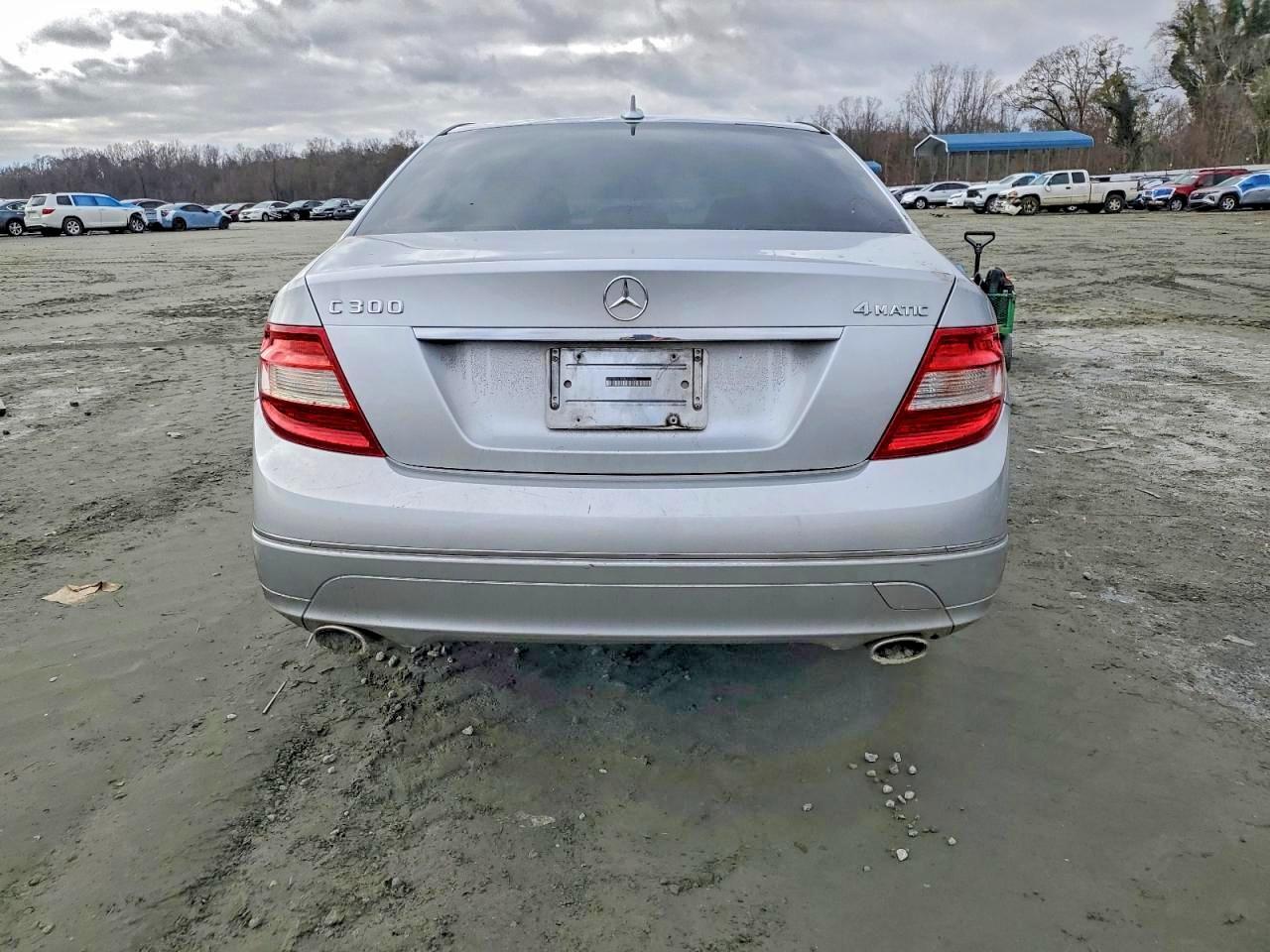 2009 Mercedes-Benz C 300 4Matic - Image 6