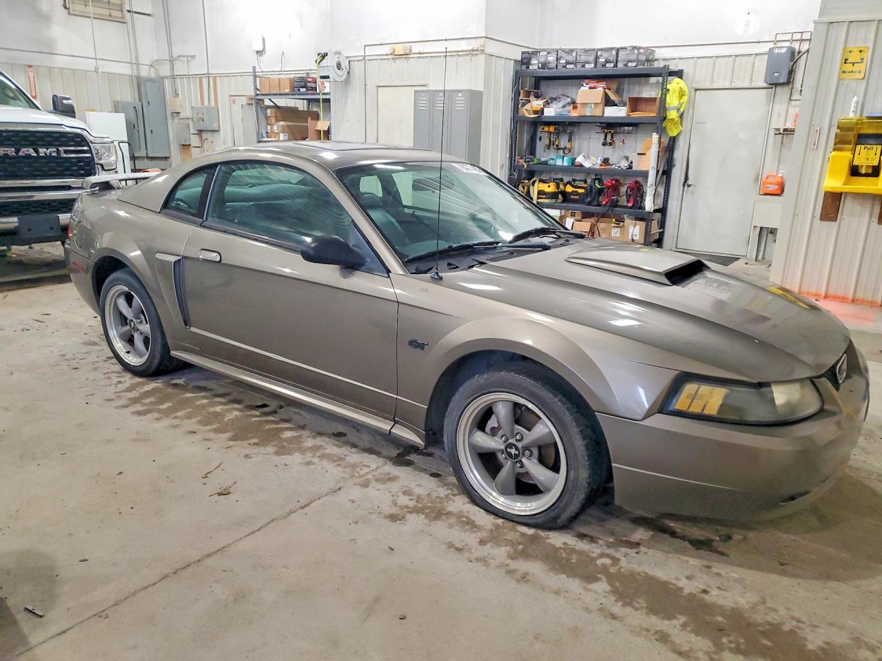 2002 Ford Mustang Gt - Фото 4