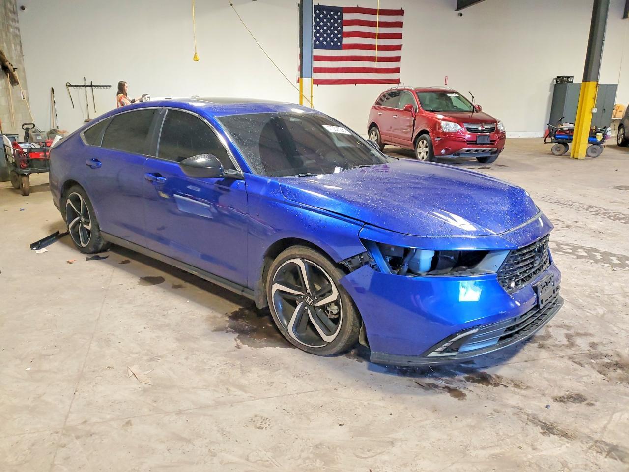 2023 Honda Accord Hybrid Sport - Image 4