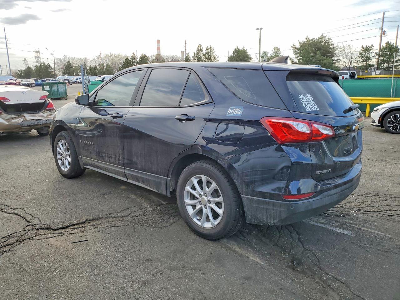 2020 Chevrolet Equinox - Image 2