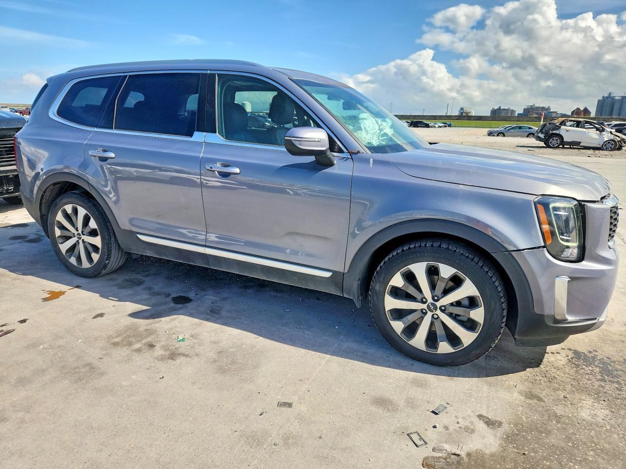 2022 Kia Telluride S - Image 4