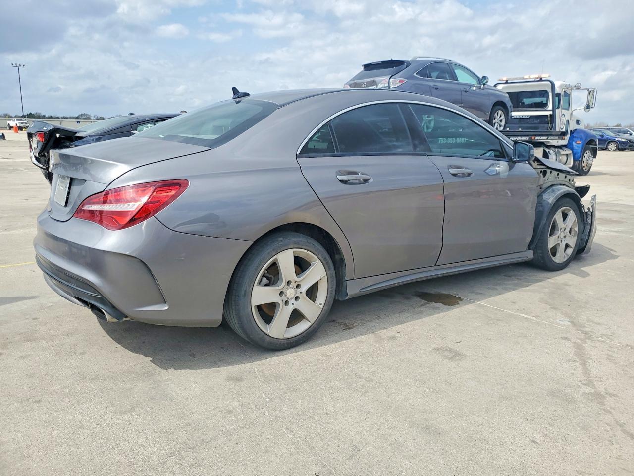 2015 Mercedes-Benz C-Class - Фото 3