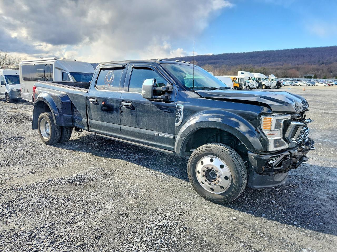 2021 Ford F450 Super Duty - Фото 4