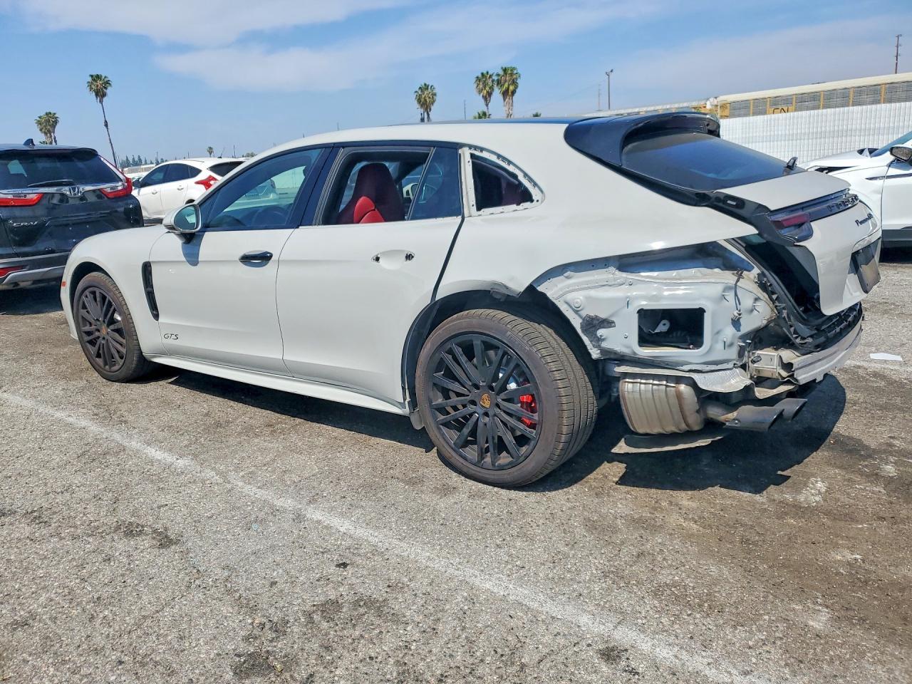 2019 Porsche Panamera Gts Sport Turismo - Фото 2
