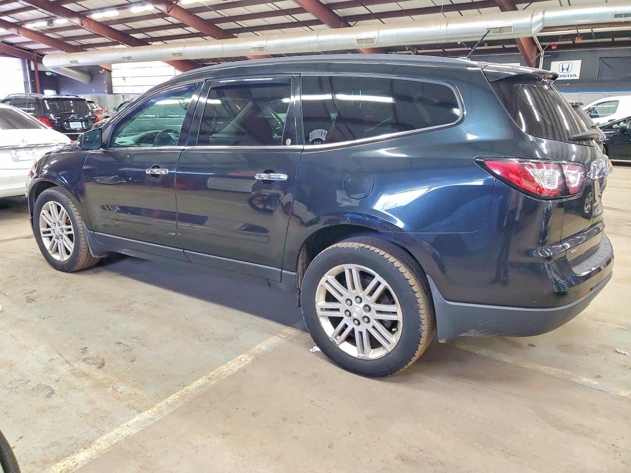 2014 Chevrolet Traverse Lt - Фото 2