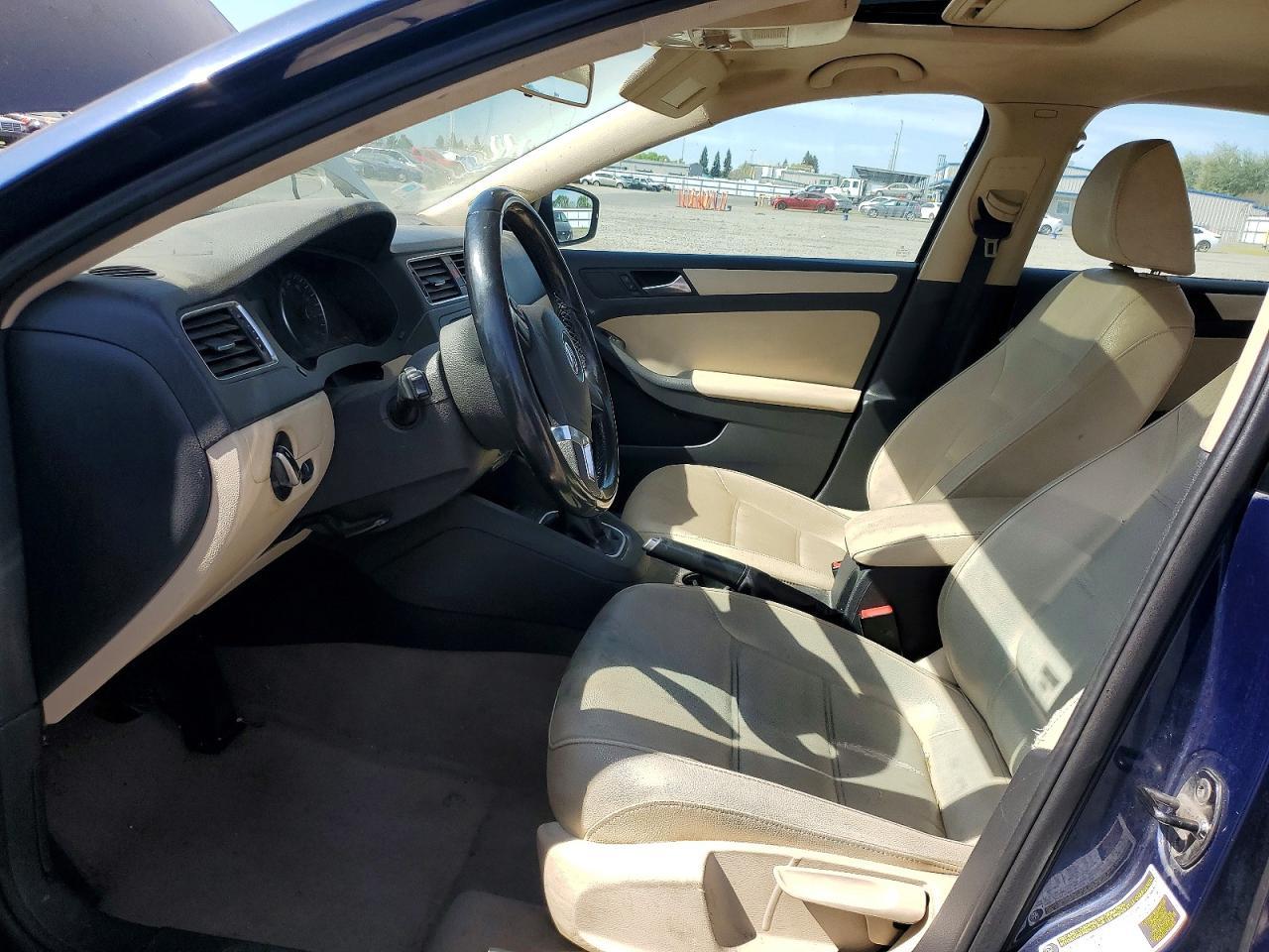 2012 Volkswagen Jetta Se - Image 7
