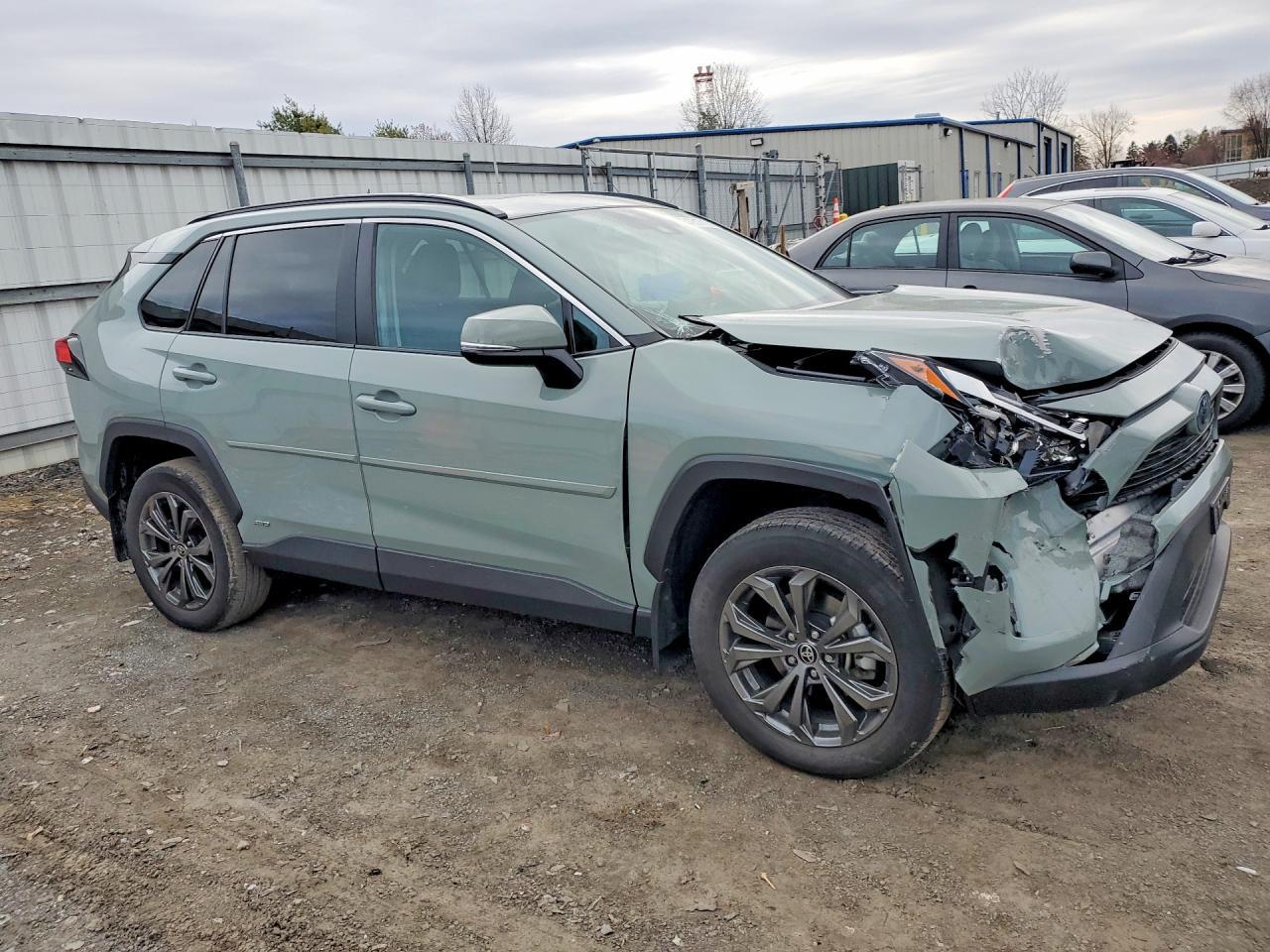 2022 Toyota Rav4 Hybrid Xle Premium - Image 4