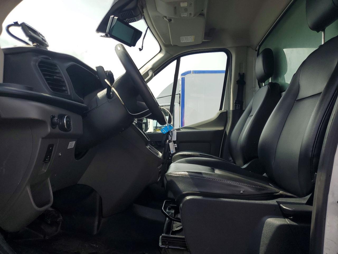 2022 Ford Transit Delivery Truck - Image 7