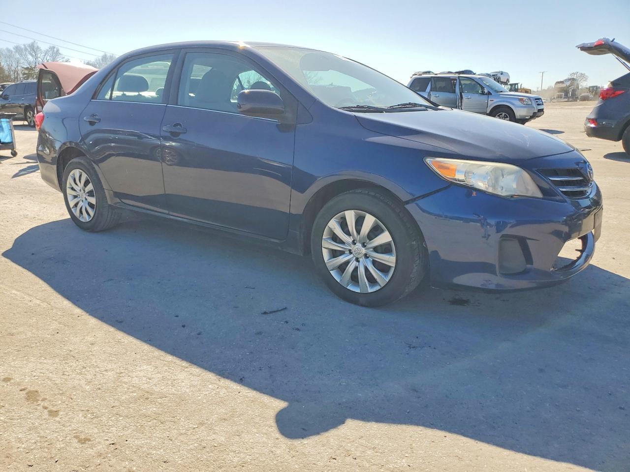 2013 Toyota Corolla Le - Image 4