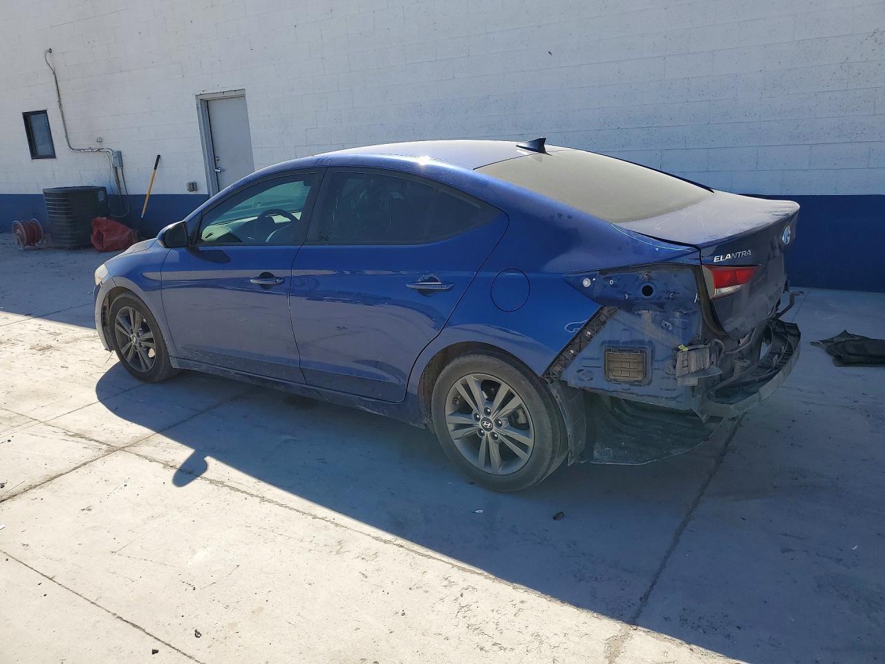 2018 Hyundai Elantra Sel - Фото 2