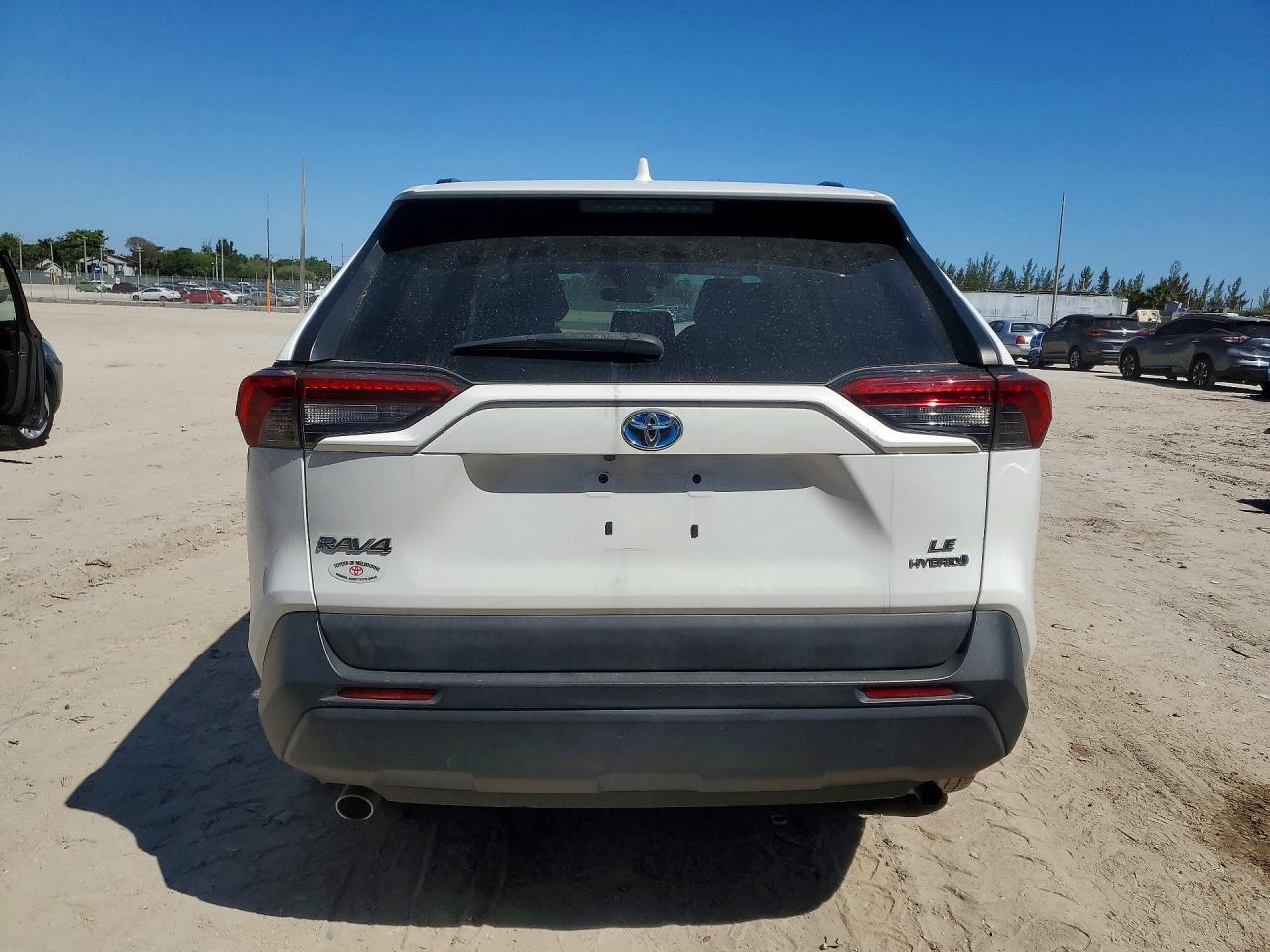 2019 Toyota Rav4 Hybrid Le - Фото 6
