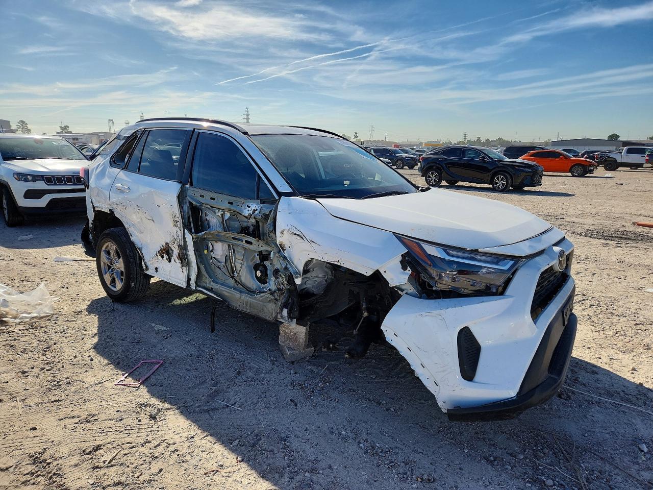 2022 Toyota Rav4 - Image 4