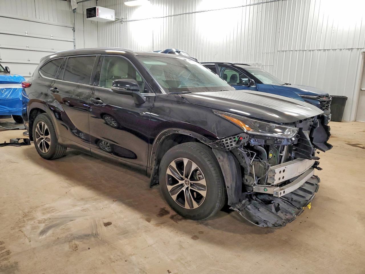 2021 Toyota Highlander Xle - Image 4