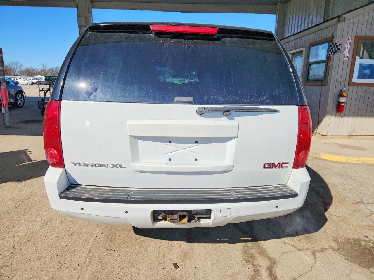 2007 GMC Yukon Xl C1500 - Фото 6
