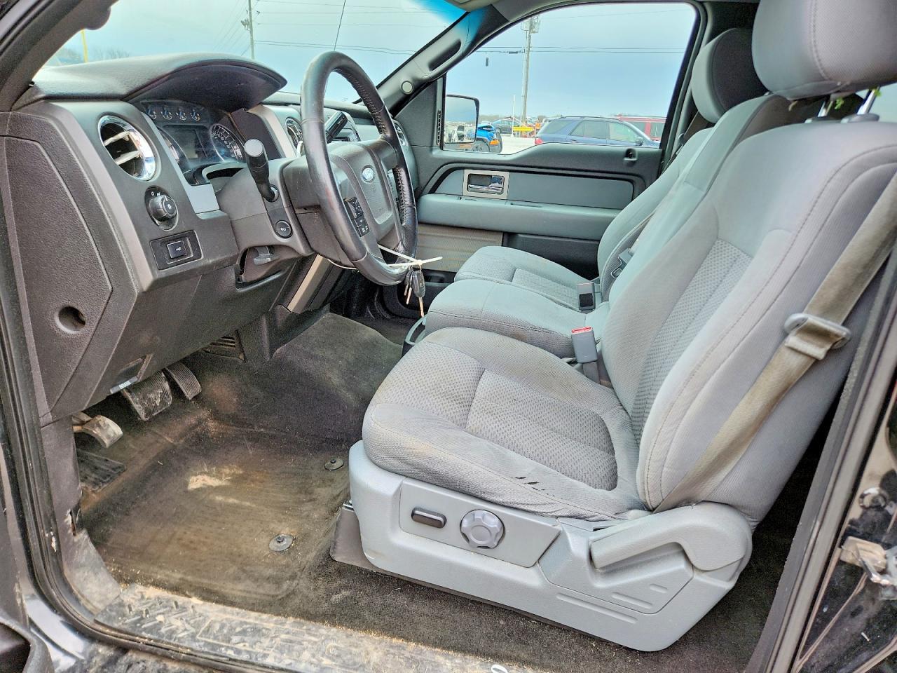 2013 Ford F150 Supercrew - Image 7
