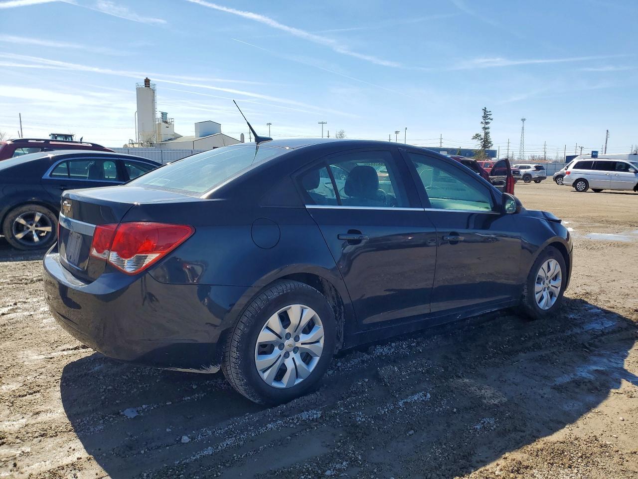 2012 Chevrolet Cruze Ls - Фото 3