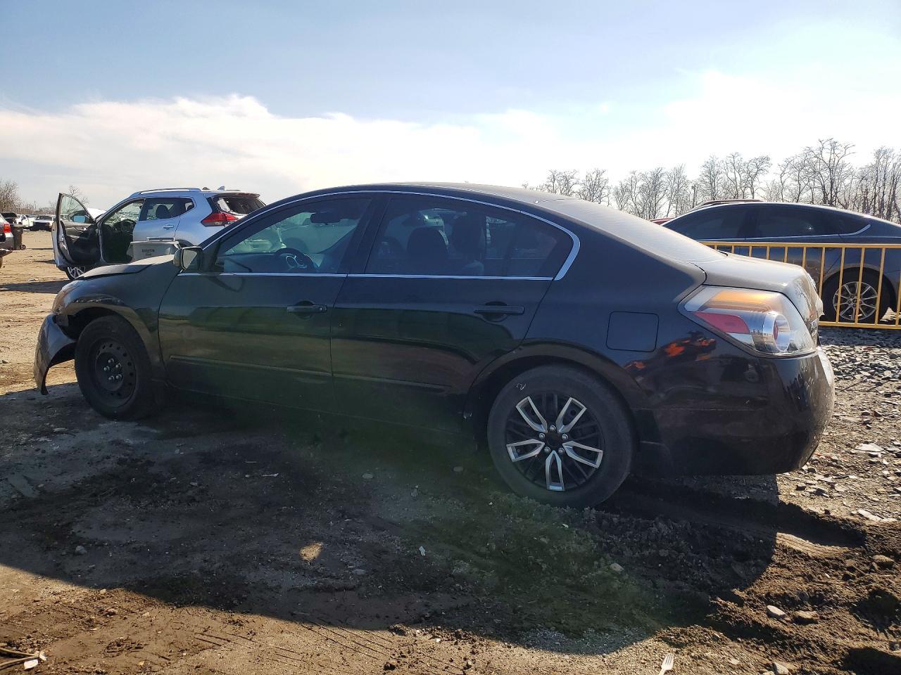 2012 Nissan Altima 2.5 - Image 2