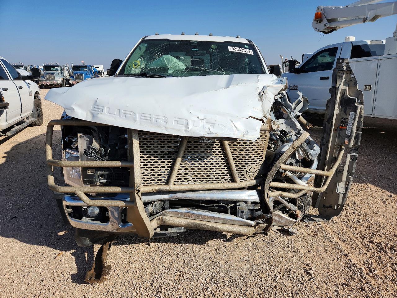 2023 Ford F550 Super Duty Truck Cab And Chassis - Image 5