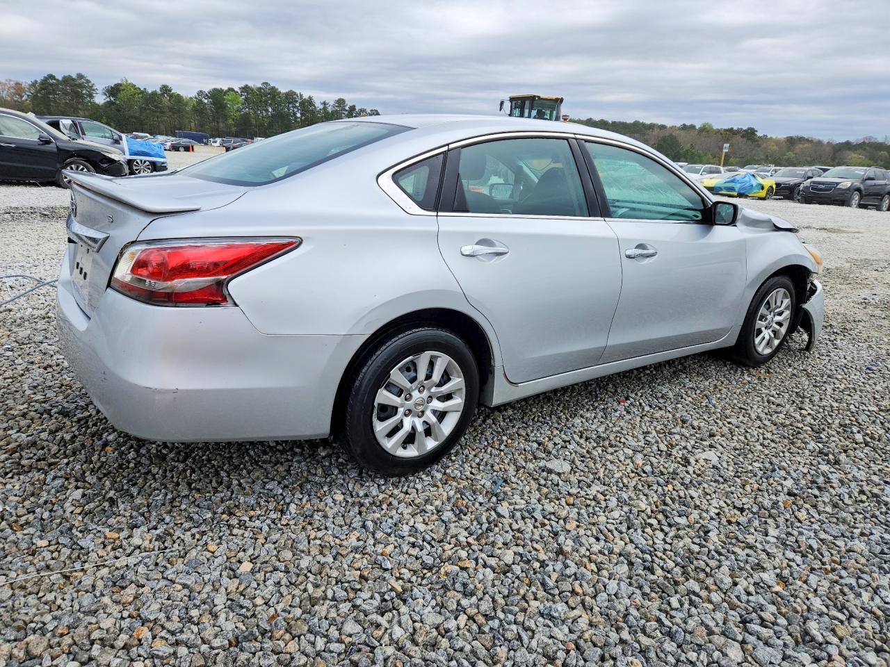 2015 Nissan Altima 2.5 S - Фото 3