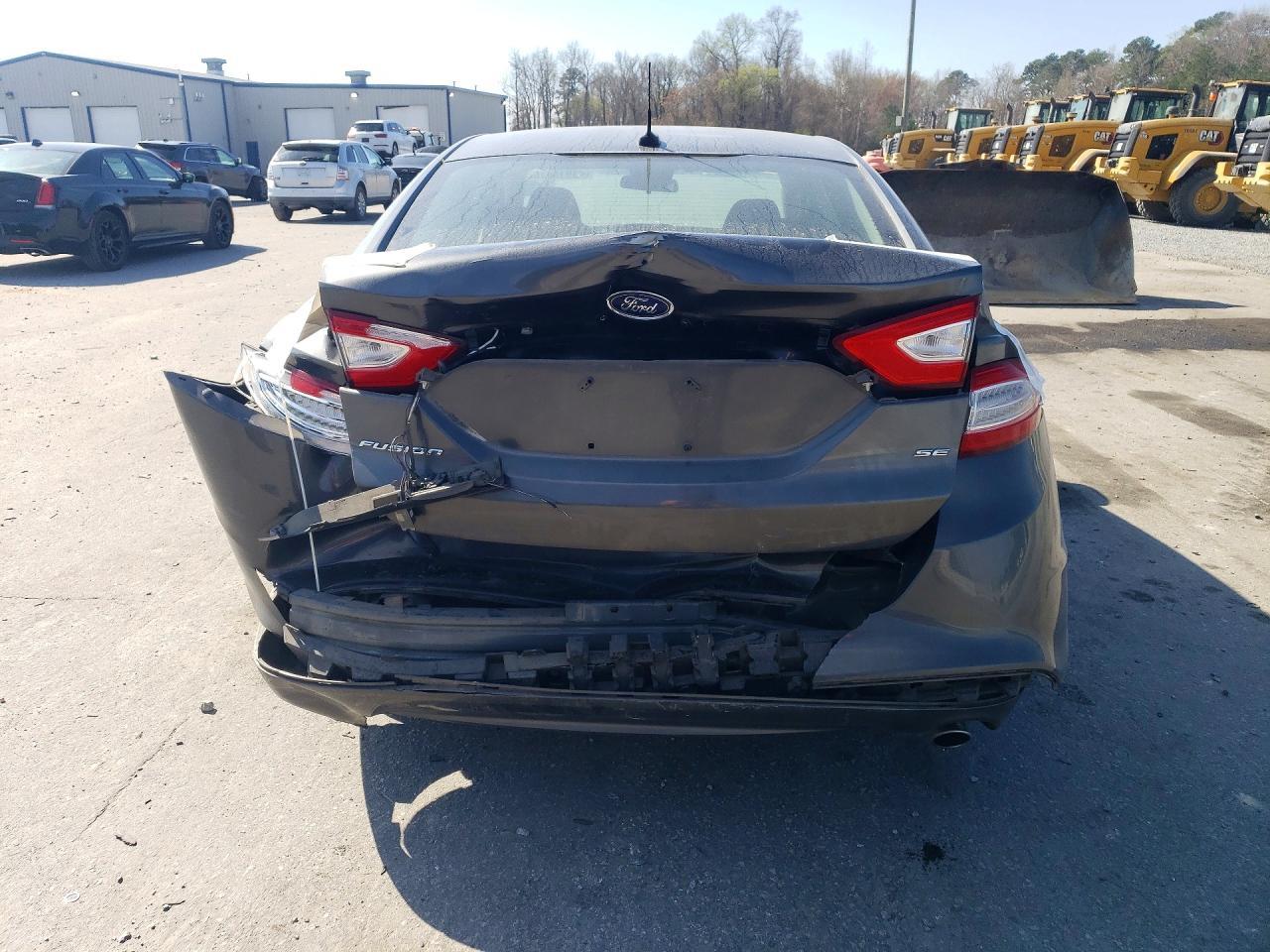 2016 Ford Fusion Se - Фото 6