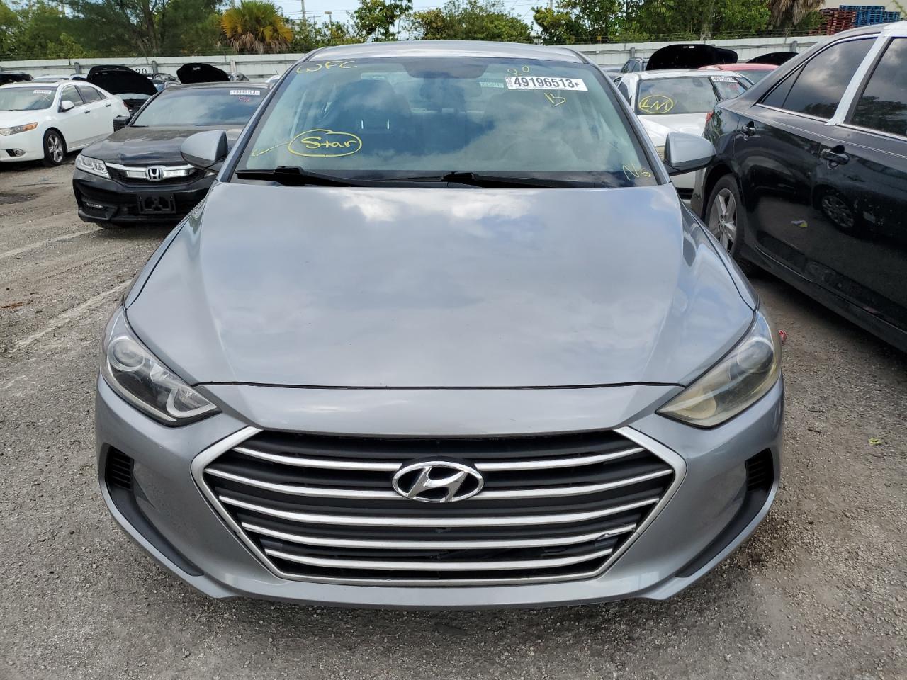 2017 Hyundai Elantra Se - Image 5