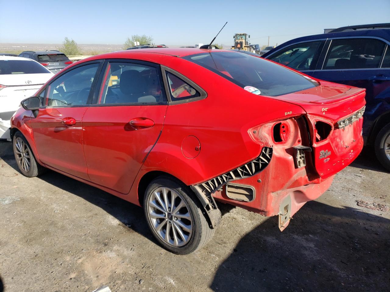 2014 Ford Fiesta Se - Фото 2