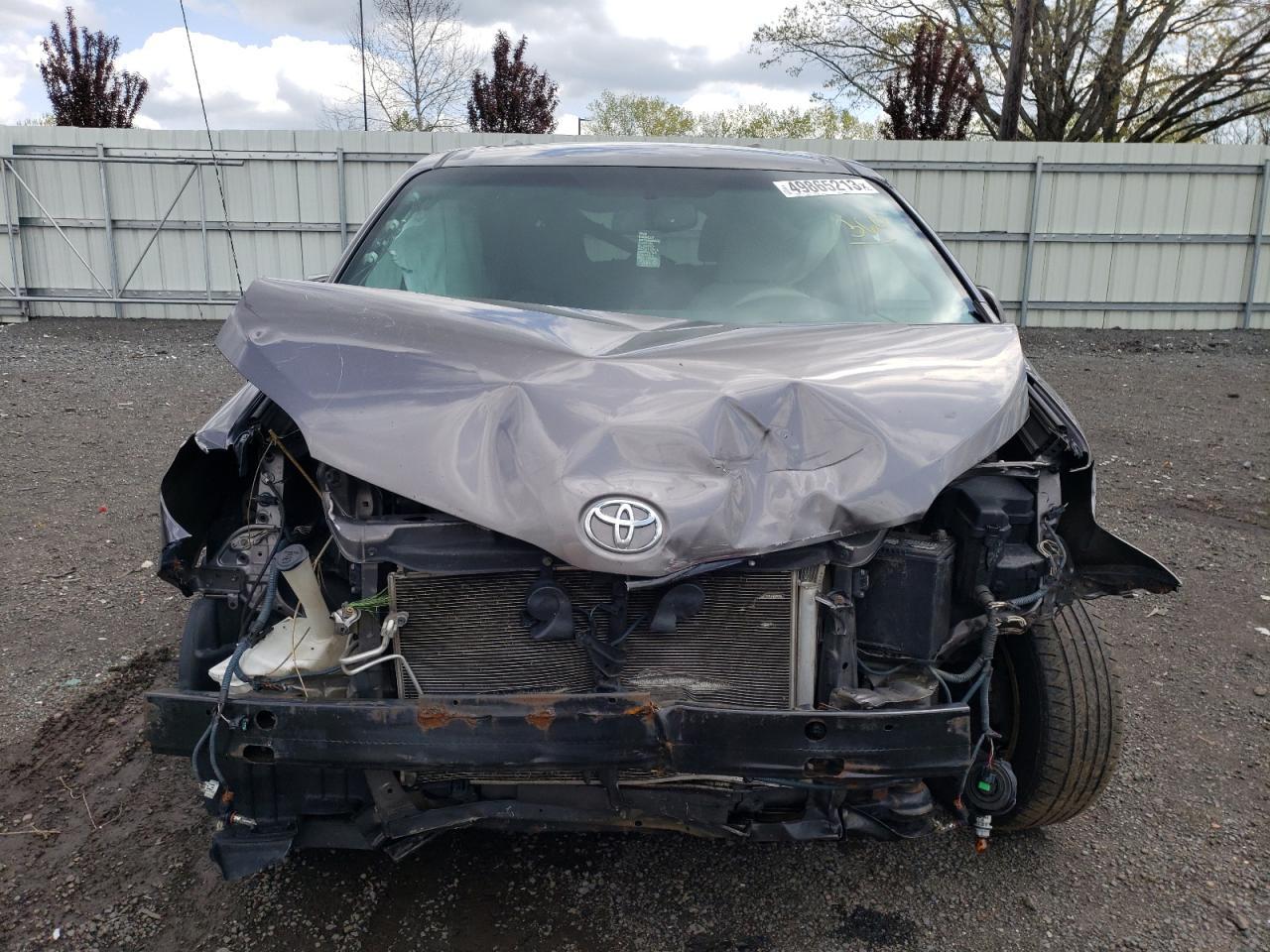 2013 Toyota Sienna Le - Фото 5