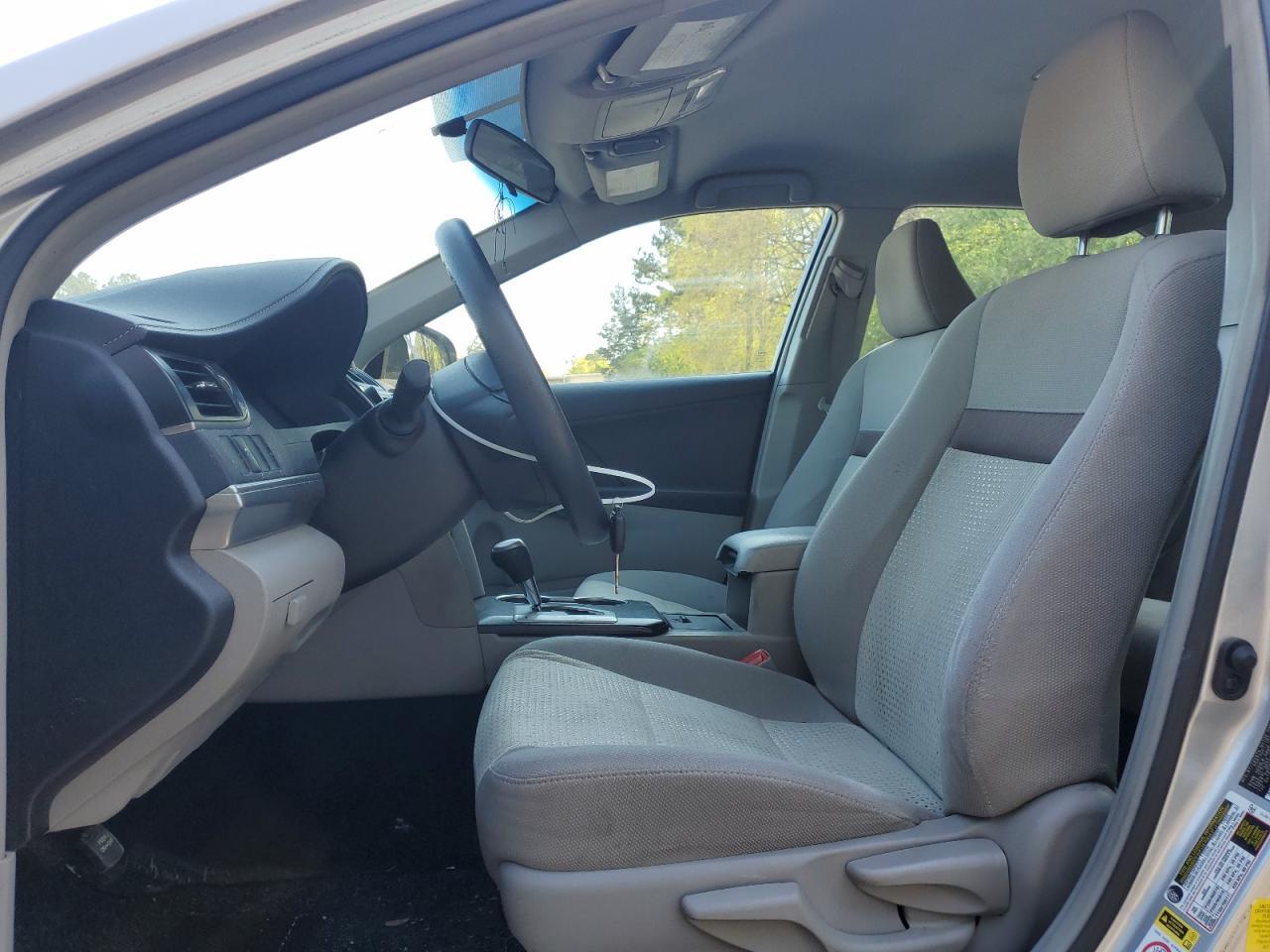 2012 Toyota Camry Base - Фото 7