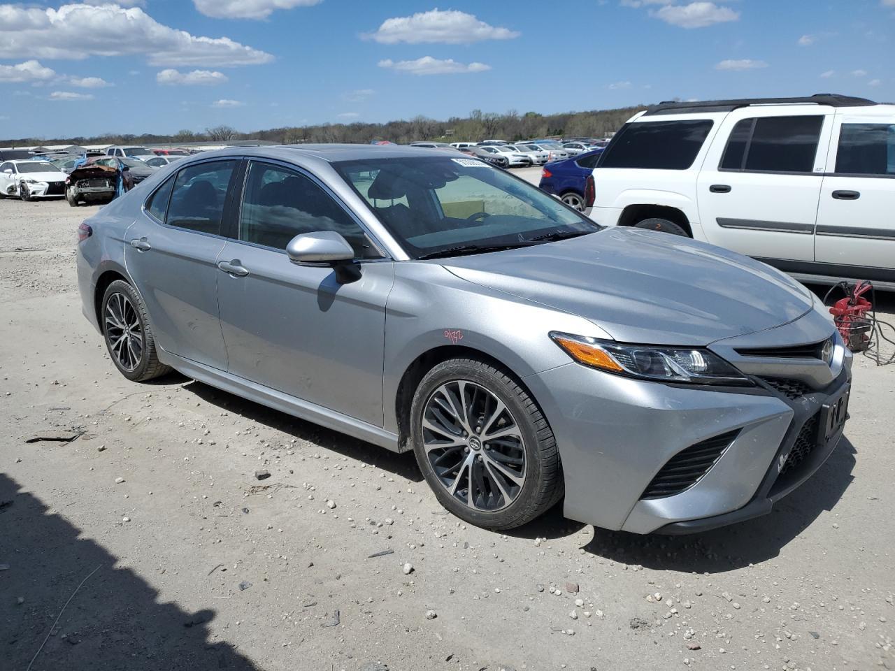 2019 Toyt Camry L - Фото 4