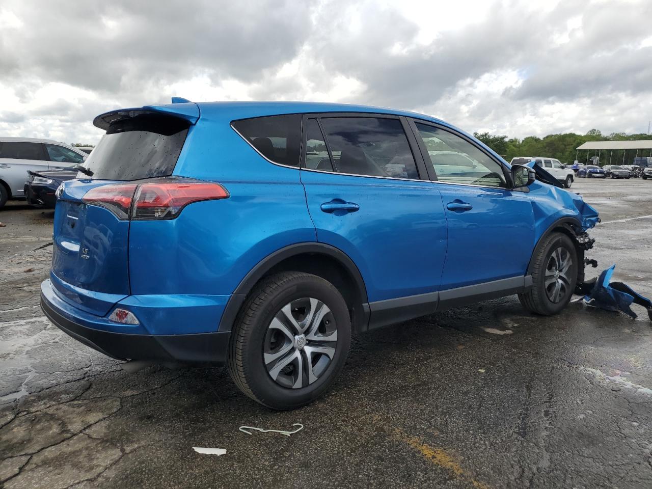 2018 Toyota Rav4 Le - Image 3