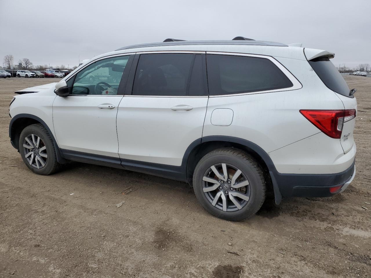 2021 Honda Pilot Black - Image 2