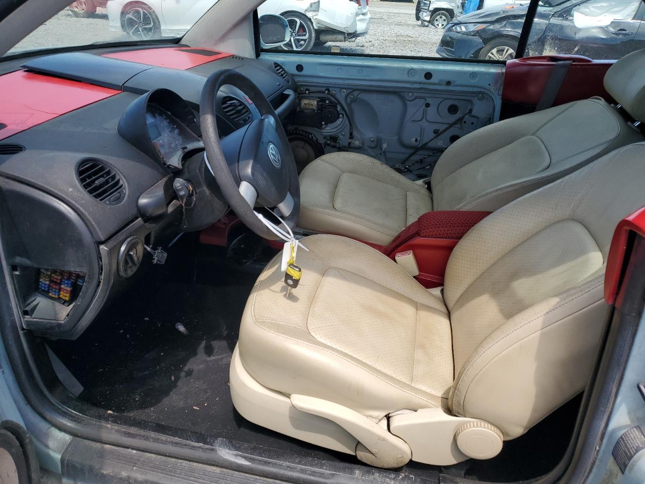 2004 Volkswagen New Beetle Gls - Фото 7