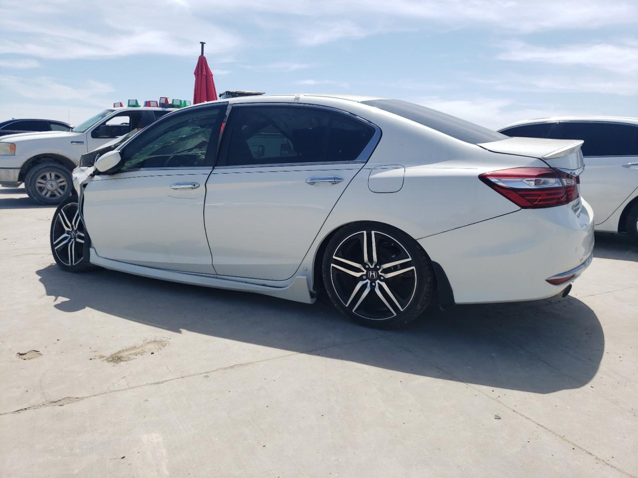 2017 Honda Accord Sport - Фото 2