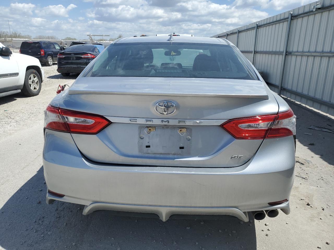 2019 Toyt Camry L - Фото 6