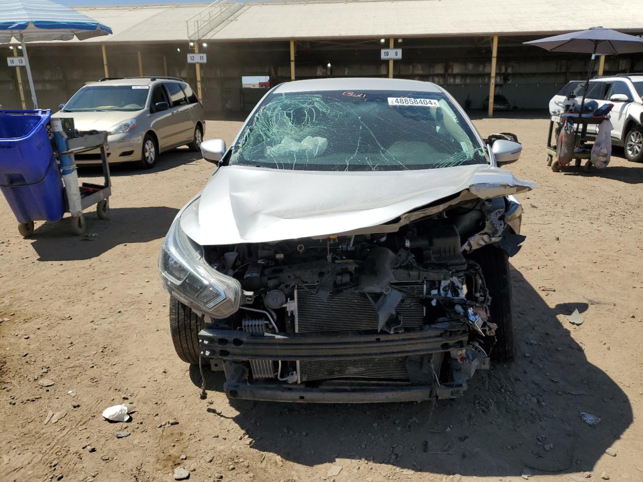 2020 Nissan Versa - Image 5
