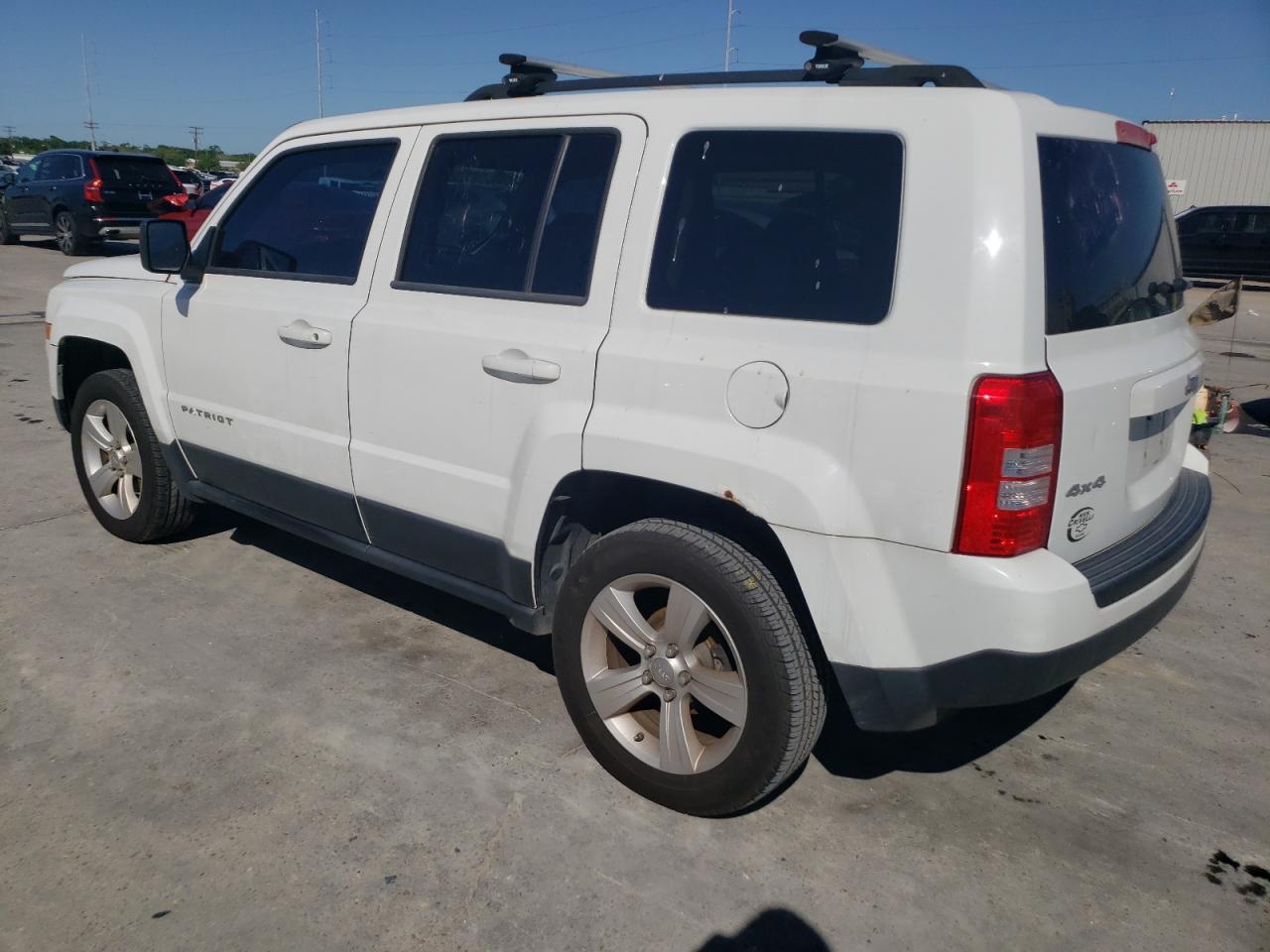 2012 Jeep Patriot Latitude - Фото 2