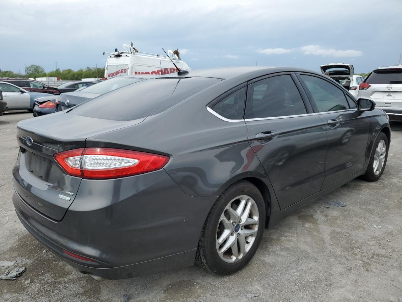 2016 Ford Fusion Se - Image 3